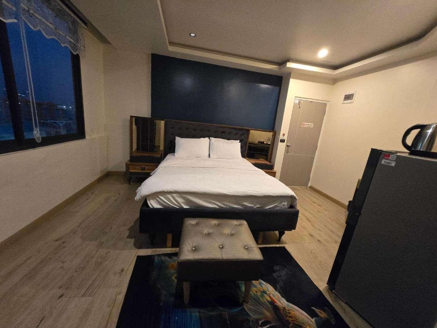 Pumpui Place Pattaya Exterior photo